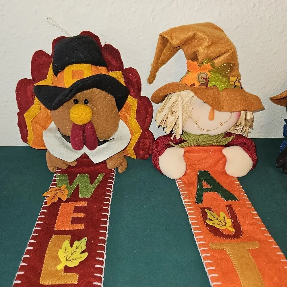 Adorable Autumn Themed Plush Wall Decor Set